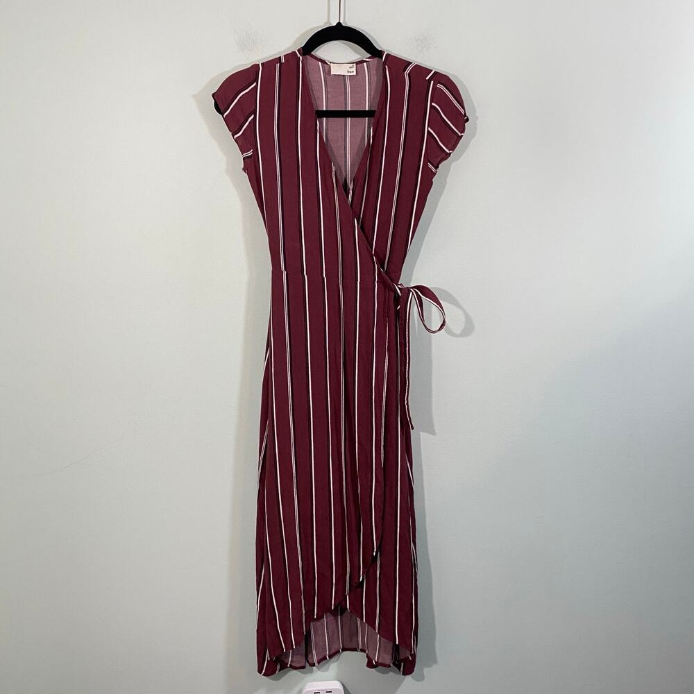 Aritzia Wilfred Free Maroon Red Striped Short Sleeve Jesse Wrap Dress Size XS